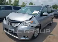 2012 Toyota SIENNA фото