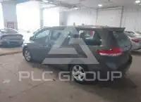 2012 Toyota SIENNA photo