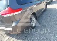 2012 Toyota SIENNA фото