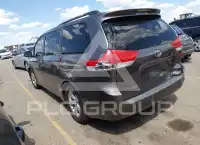2012 Toyota SIENNA фото
