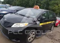2012 Toyota SIENNA фото