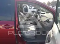 2012 Toyota SIENNA photo