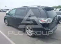 2012 Toyota SIENNA photo