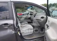 2012 Toyota SIENNA фото