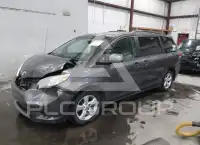 2012 Toyota SIENNA фото