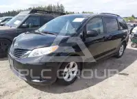 2012 Toyota SIENNA photo
