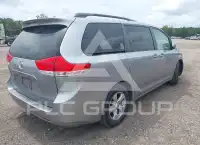 2012 Toyota SIENNA фото