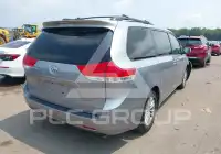 2012 Toyota SIENNA фото