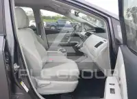 2012 Toyota PRIUS фото
