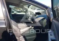 2012 Toyota PRIUS фото