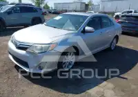 2012 Toyota CAMRY фото