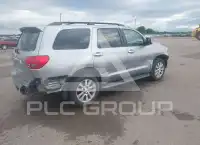 2012 Toyota SEQUOIA фото