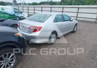 2012 Toyota CAMRY фото