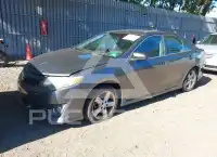 2012 Toyota CAMRY фото