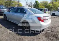 2012 Toyota CAMRY фото
