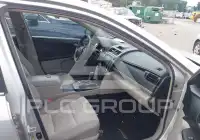 2012 Toyota CAMRY фото