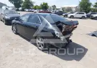2012 Toyota CAMRY фото