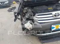 2012 Toyota Highlander фото