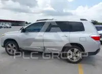 2012 Toyota Highlander photo