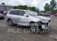 2012 Toyota Highlander photo