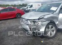 2012 Toyota Highlander фото