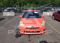 2012 Toyota PRIUS фото