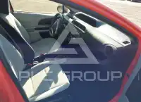 2012 Toyota PRIUS фото