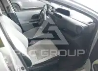 2012 Toyota PRIUS фото
