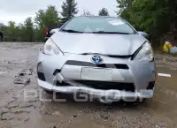 2012 Toyota PRIUS фото