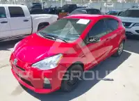 2012 Toyota PRIUS фото