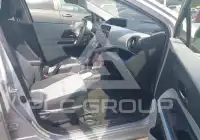2012 Toyota PRIUS фото