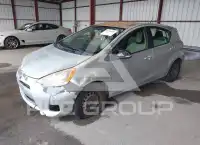 2012 Toyota PRIUS фото