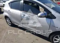 2012 Toyota PRIUS фото