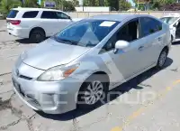 2012 Toyota PRIUS фото