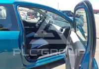 2012 Toyota YARIS фото