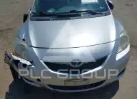 2012 Toyota YARIS фото