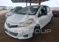 2012 Toyota YARIS фото