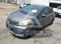 2012 Toyota YARIS фото