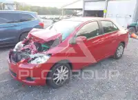 2012 Toyota YARIS фото