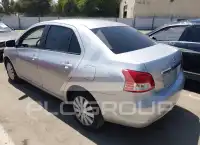 2012 Toyota YARIS фото