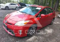 2012 Toyota PRIUS фото