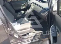 2012 Toyota PRIUS фото