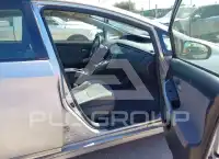 2012 Toyota PRIUS фото