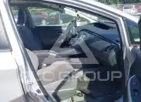 2012 Toyota PRIUS фото
