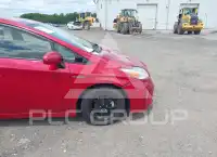 2012 Toyota PRIUS фото