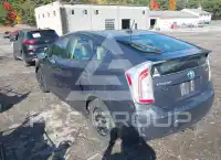 2012 Toyota PRIUS фото
