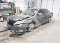2012 Toyota AVALON фото