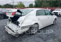 2012 Toyota AVALON фото