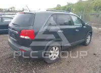 2012 KIA Sorento photo