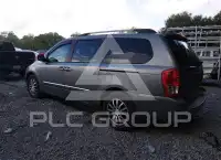 2012 KIA Sedona фото